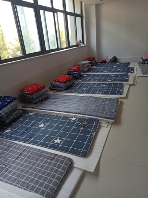 同心戰(zhàn)“疫”，守護(hù)月圓——安彩高科打響疫情防控和安全生產(chǎn)“雙線戰(zhàn)疫”